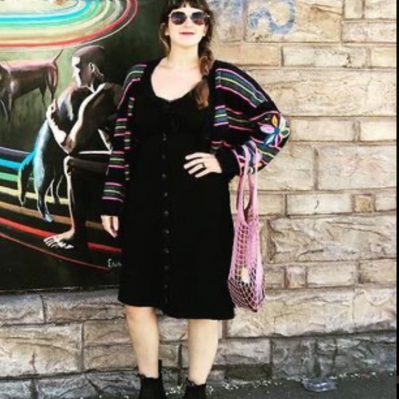 Black Linen Blend Dress With Tie Bust and Buttons - Picture 10 of 10